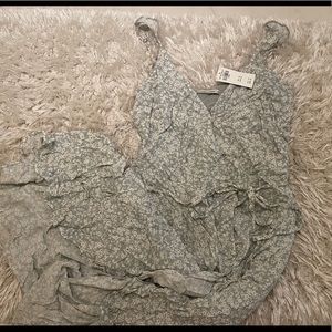 Abercrombie & Fitch High-low Wrap dress , Mint green Floral , size Large